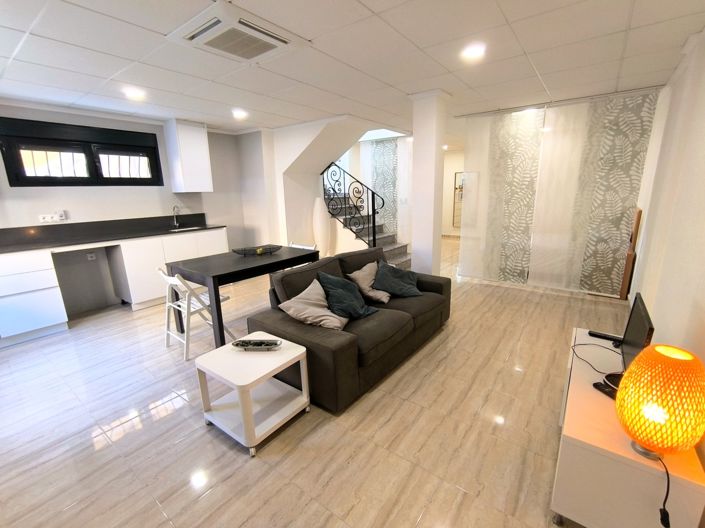 Image No.20-2 Bed Property for sale