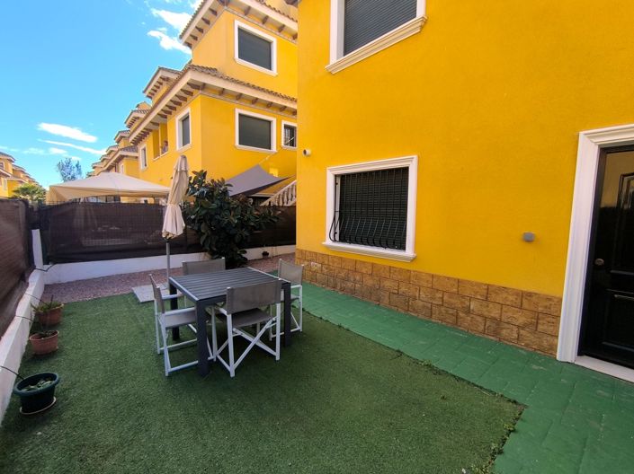 Image No.25-2 Bed Property for sale