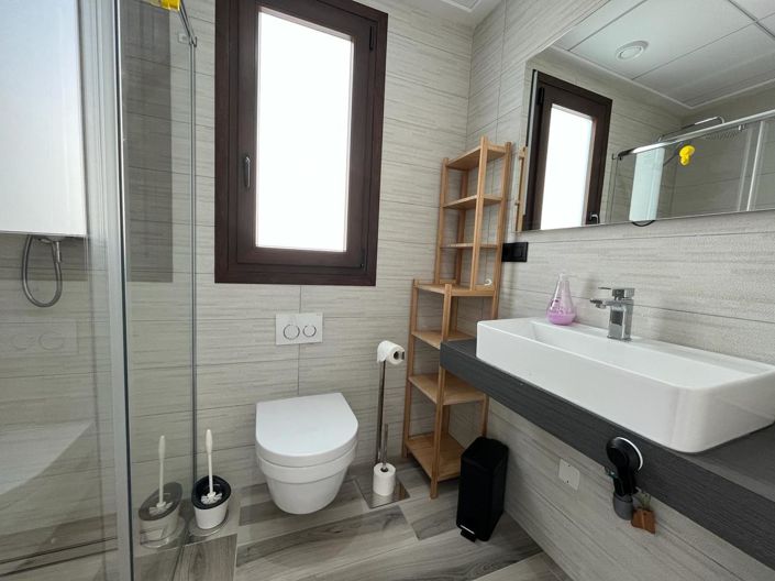 Image No.17-3 Bed Villa for sale