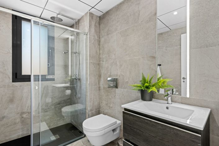 Image No.38-5 Bed Villa for sale