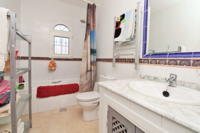 7063o1jcm93cjmhp81lnlgv56613up3p