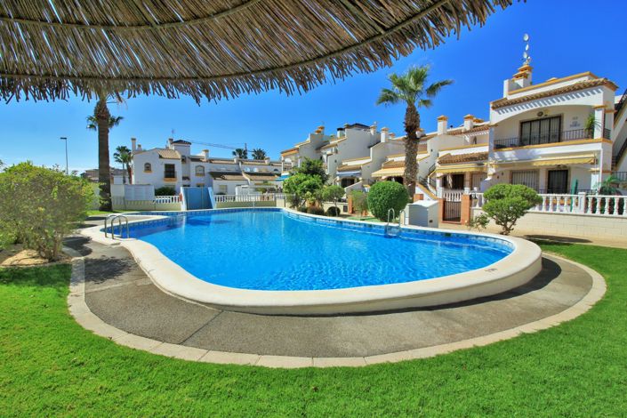 Image No.22-2 Bed Townhouse for sale