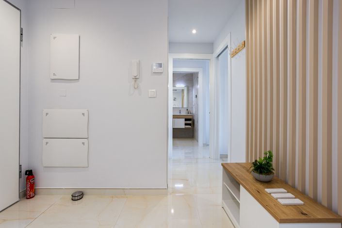 Image No.13-2 Bed Property for sale