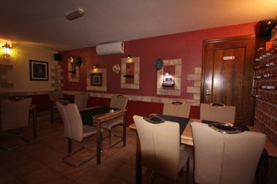 7566freeholdpopularrestauranttorrevieja260226