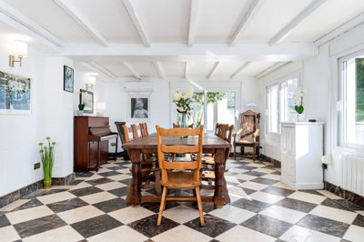 7587b56b503e0aa368857054xlarge