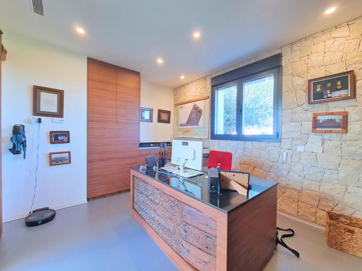 Image No.10-3 Bed Villa for sale