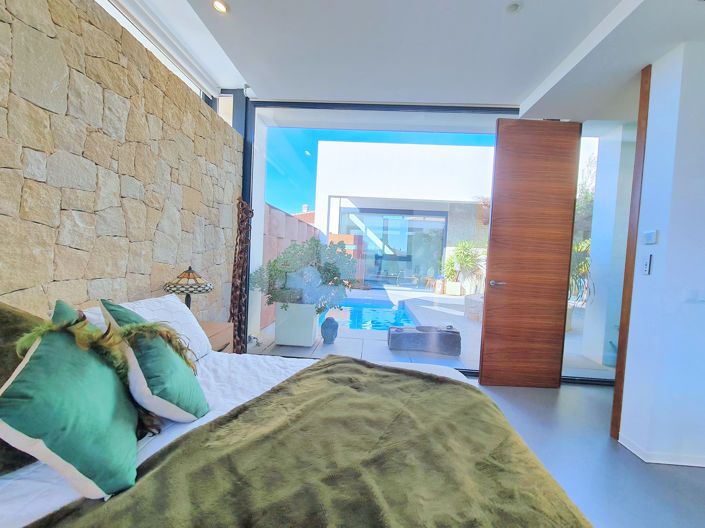 Image No.15-3 Bed Villa for sale