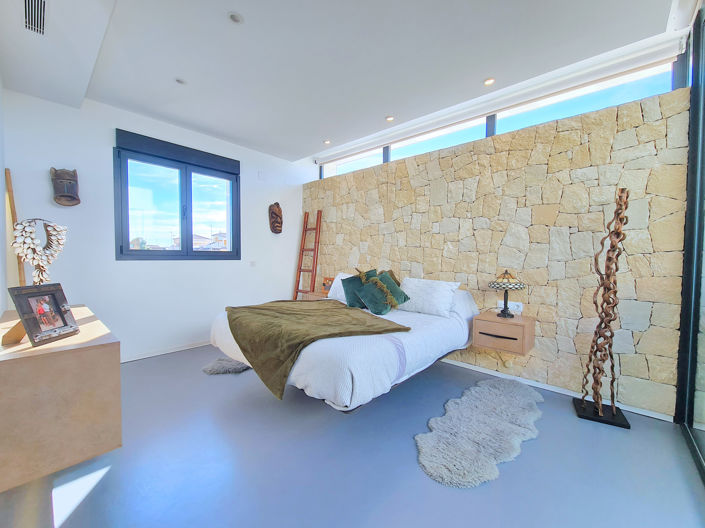 Image No.17-3 Bed Villa for sale