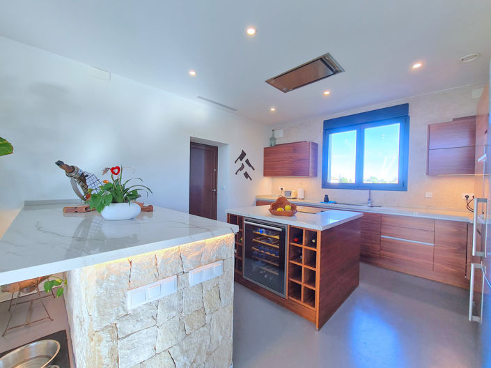 Image No.23-3 Bed Villa for sale