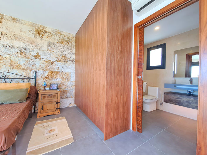 Image No.33-3 Bed Villa for sale