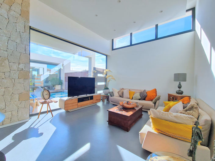 Image No.6-3 Bed Villa for sale