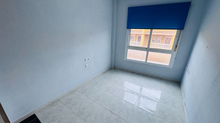 Image No.12-3 Bed Apartment for sale