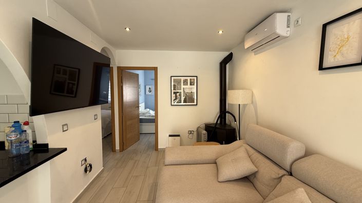 Image No.24-2 Bed Villa for sale