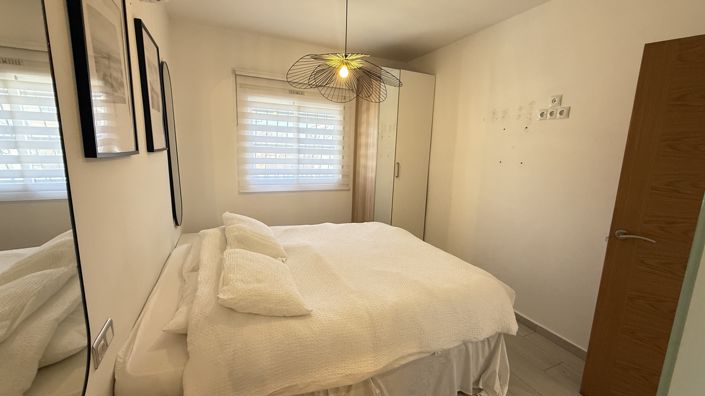 Image No.40-2 Bed Villa for sale