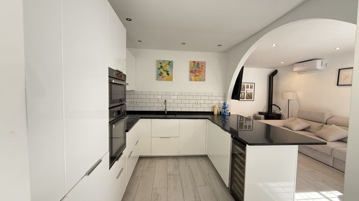 Image No.43-2 Bed Villa for sale