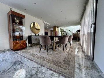 761185cea5aa358b3f28600cxlarge