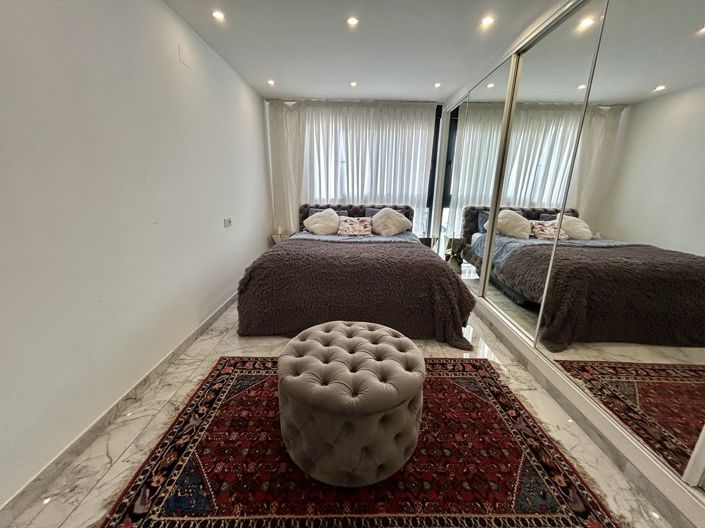 Image No.21-3 Bed Villa for sale