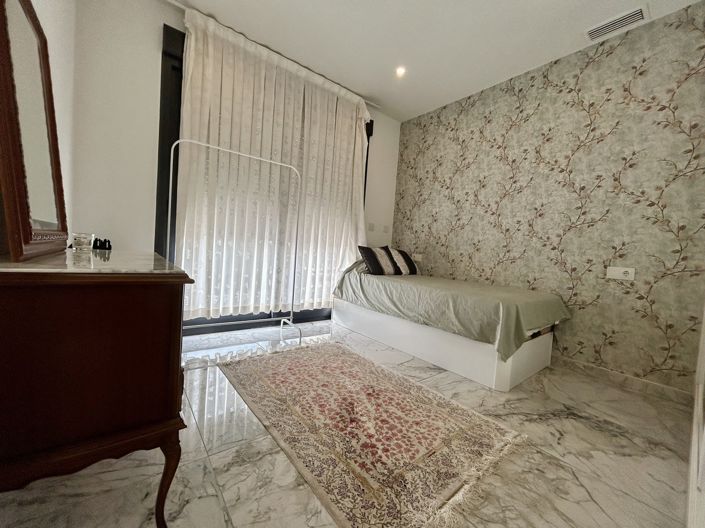 Image No.35-3 Bed Villa for sale