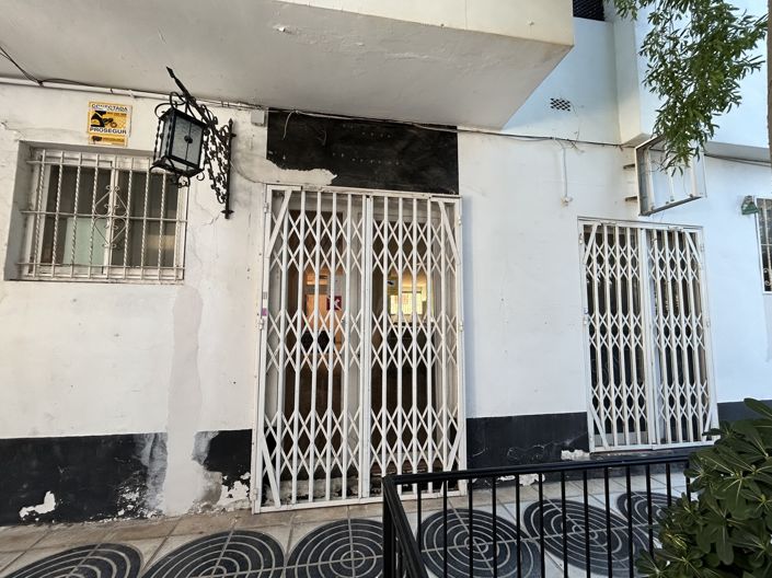 Image No.4-Commercial for sale