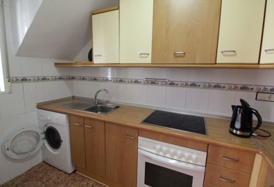 738913259topfloorapartmentwithviews0502261548