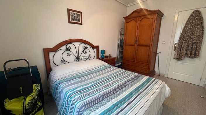 Image No.20-2 Bed Apartment for sale