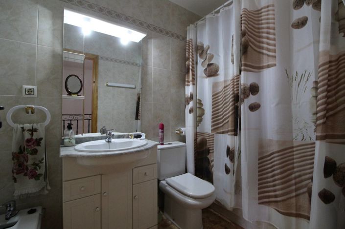 Image No.16-3 Bed Townhouse for sale