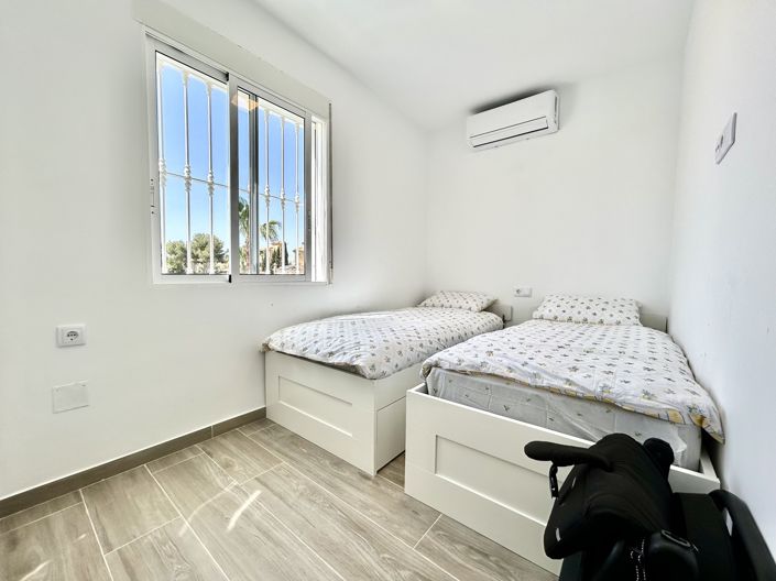 Image No.11-5 Bed Villa for sale