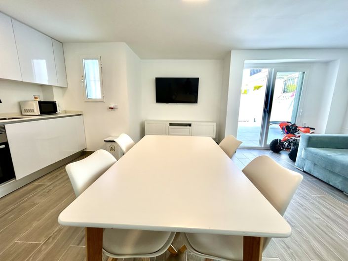 Image No.33-5 Bed Villa for sale