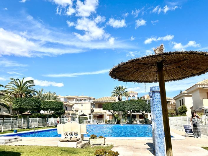 Image No.2-2 Bed Townhouse for sale