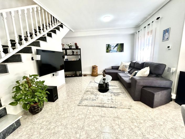 Image No.5-2 Bed Townhouse for sale