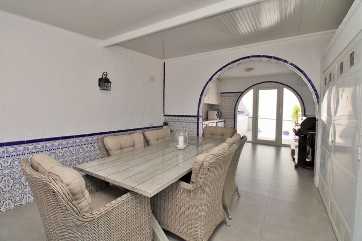 Image No.11-3 Bed Villa for sale