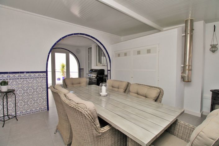 Image No.12-3 Bed Villa for sale