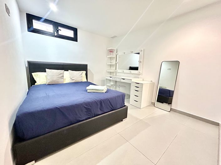 Image No.29-5 Bed Villa for sale