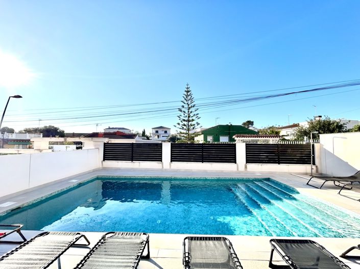 Image No.3-5 Bed Villa for sale