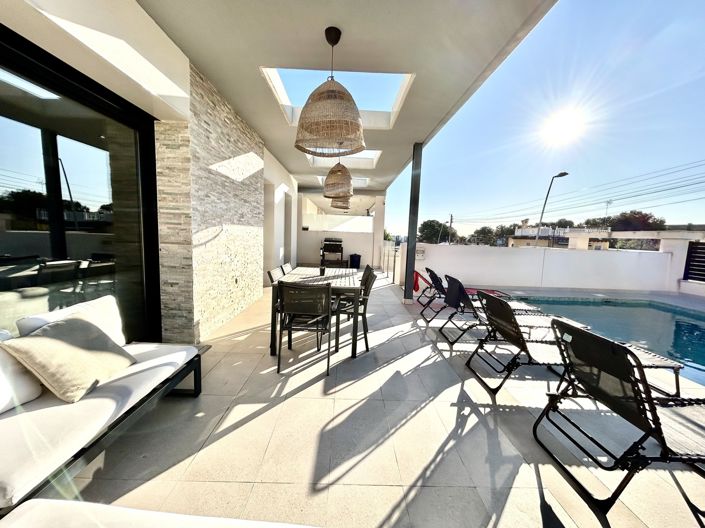 Image No.43-5 Bed Villa for sale