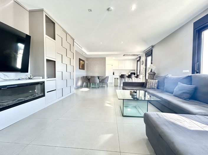 Image No.6-5 Bed Villa for sale