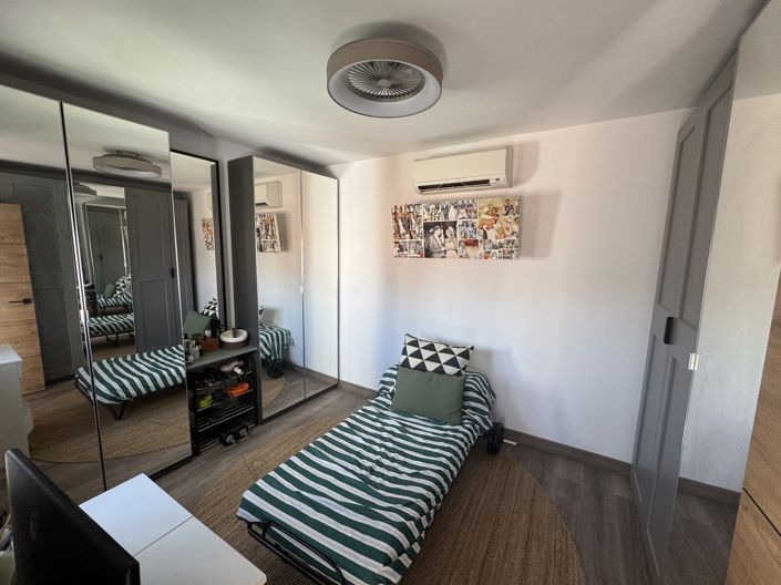 Image No.15-4 Bed Townhouse for sale