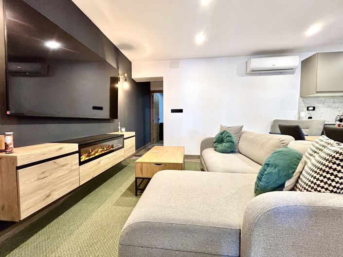 Image No.4-4 Bed Townhouse for sale