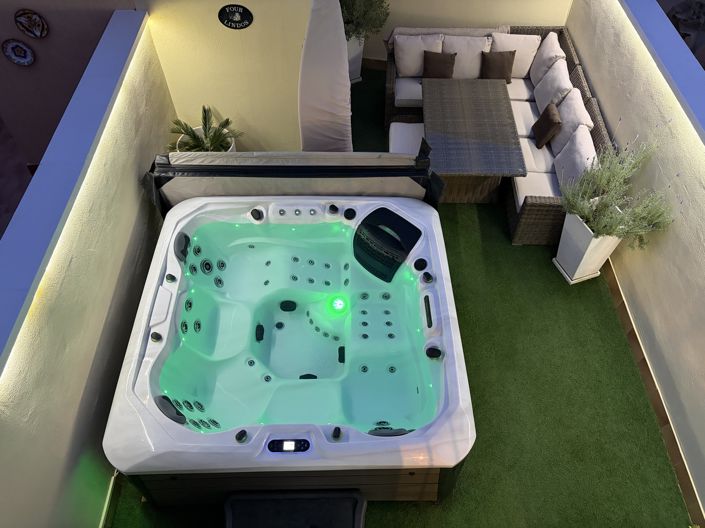 Image No.12-3 Bed Townhouse for sale