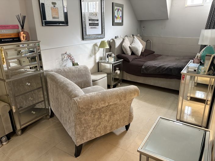 Image No.20-3 Bed Townhouse for sale