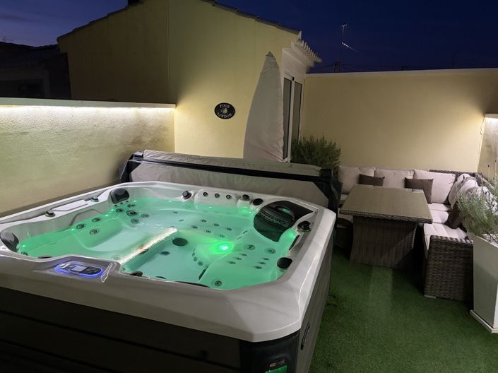 Image No.30-3 Bed Townhouse for sale