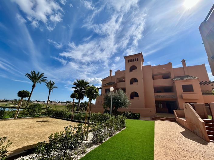 Image No.25-3 Bed Apartment for sale
