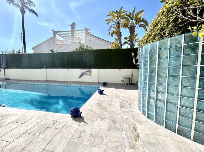 Image No.32-Villa de 4 chambres à vendre à Pinar de Campoverde