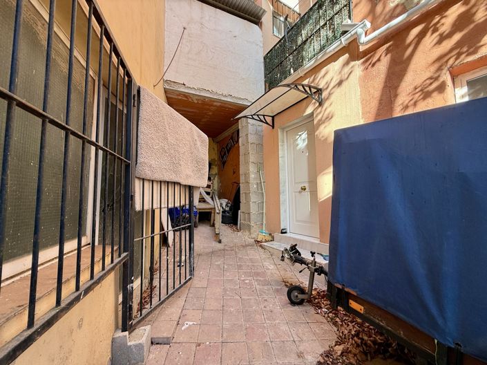 Image No.33-5 Bed Apartment for sale