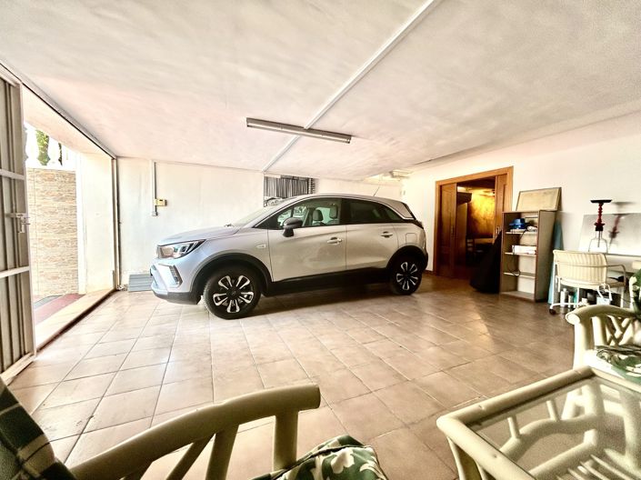 Image No.41-6 Bed Villa for sale