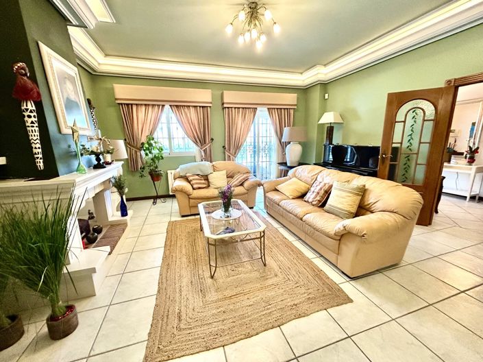 Image No.7-6 Bed Villa for sale