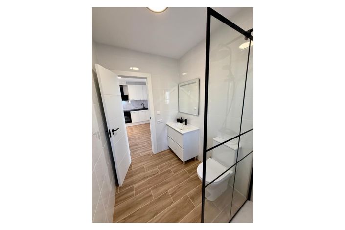 Image No.22-3 Bed Semi-Detached for sale