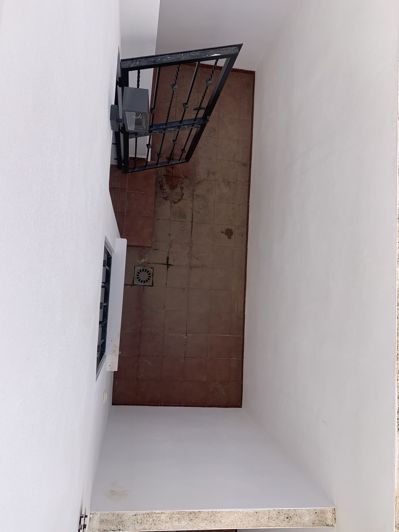 Image No.11-2 Bed Townhouse for sale