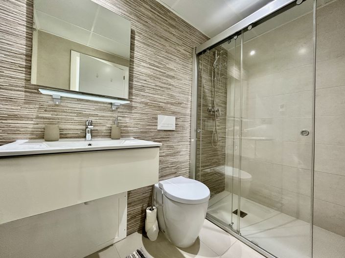 Image No.20-3 Bed Villa for sale