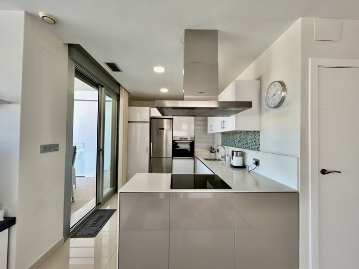 Image No.9-3 Bed Villa for sale